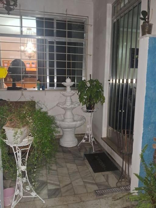 Casa 2 Quartos Centro Bangu * Rio de Janeiro